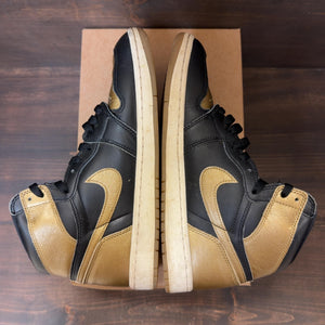Jordan 1 Retro High Black Metallic Gold (2020) Size 9.5 (Pre-Owned) - Image 5