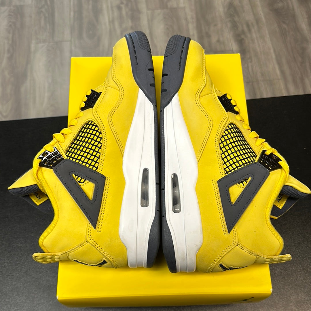 Lightning Jordan 4 (USED)