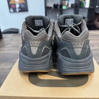 Geode Yeezy 700 V2 (USED)