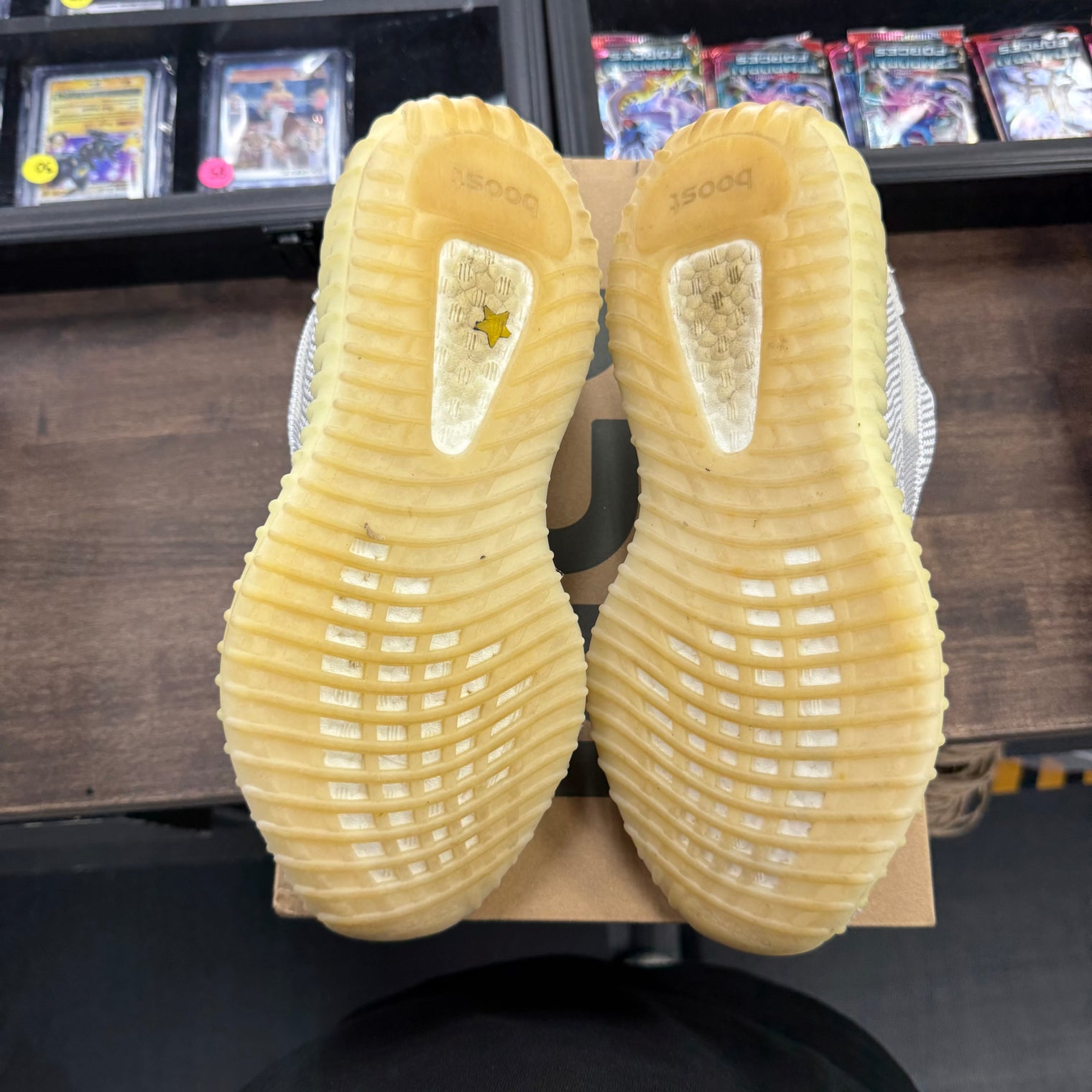 Static Non-Reflective Yeezy 350 (USED)