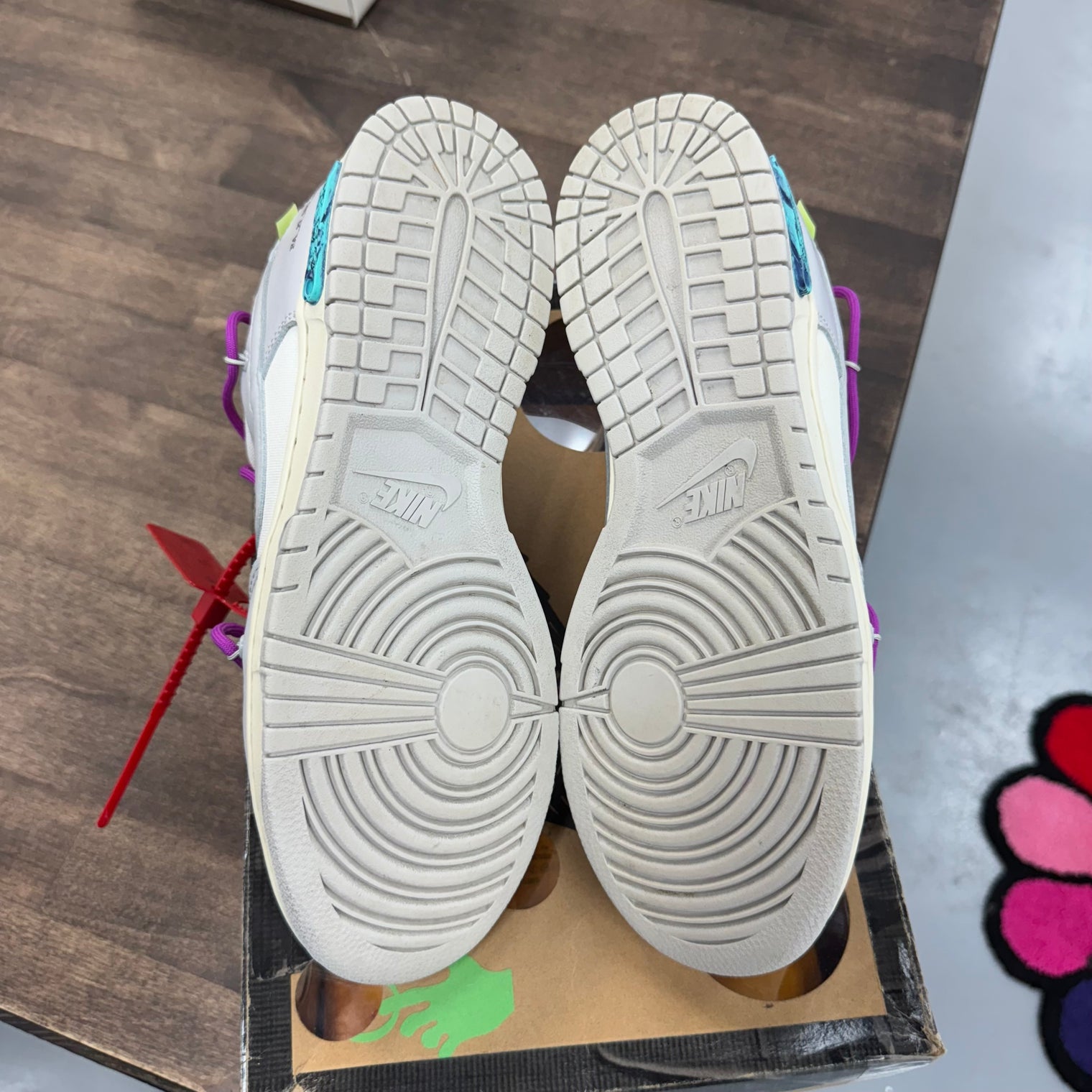Lot 45 of 50 Off-White Dunk Low (USED)