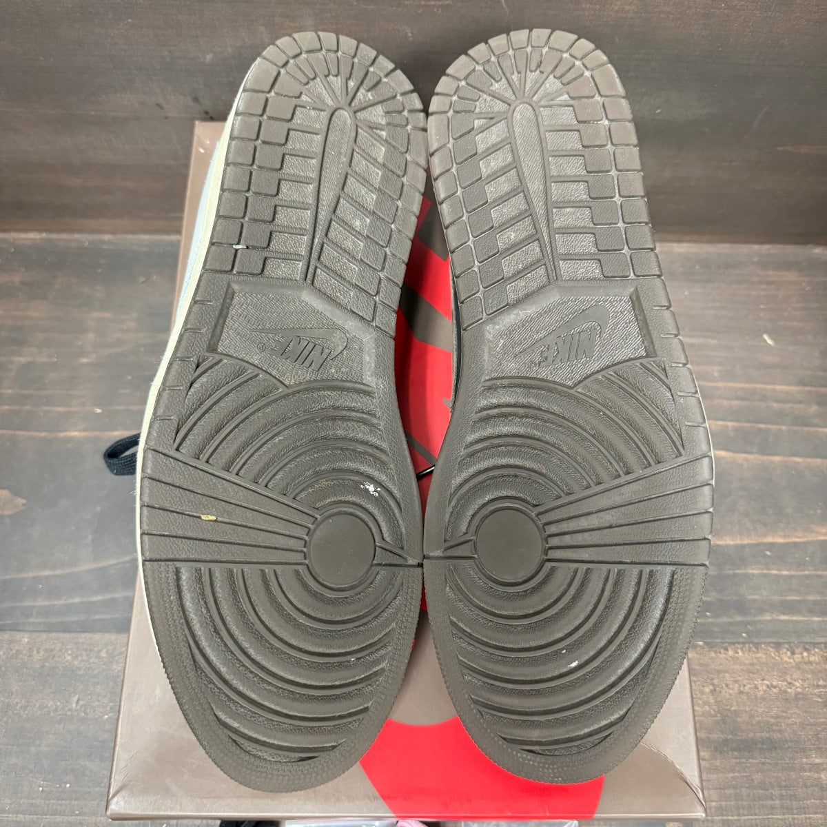 Jordan 1 Retro Low OG SP Travis Scott Mocha - Image 6