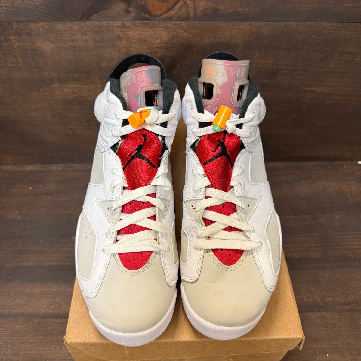 Jordan 6 Retro Hare Size 9 (Pre-Owned) - Image 3