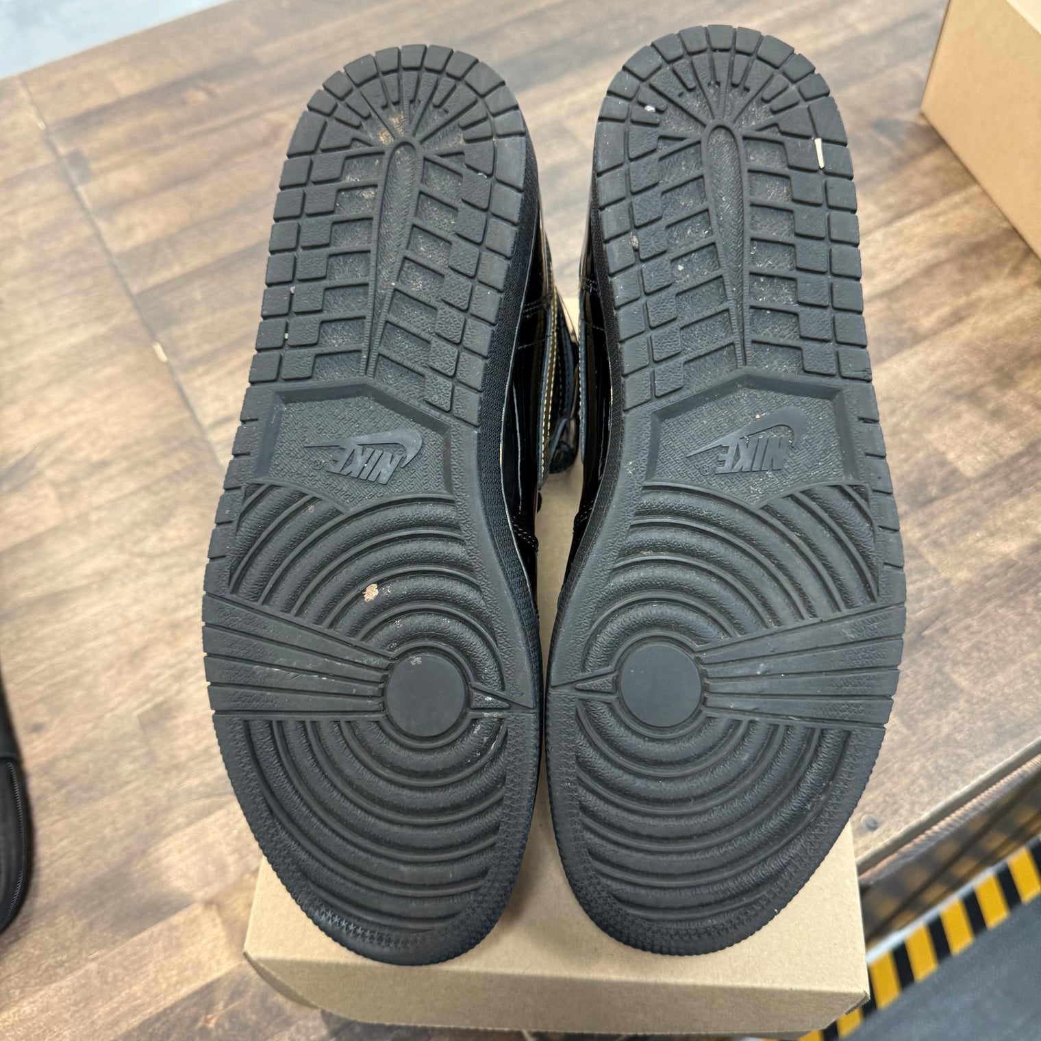 Black Metallic Gold Jordan 1 High (USED, No Box)