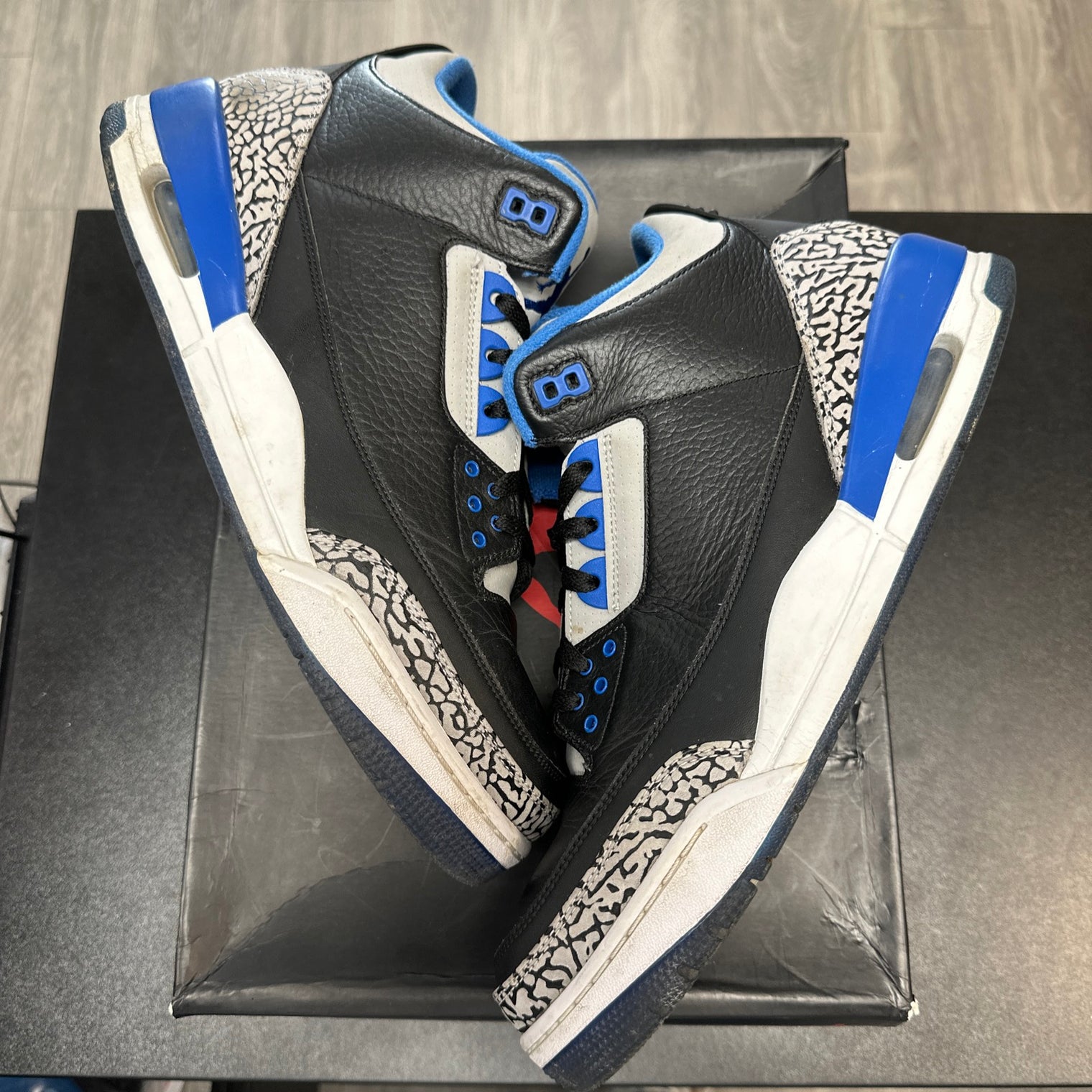 Sport Blue Jordan 3 (USED)