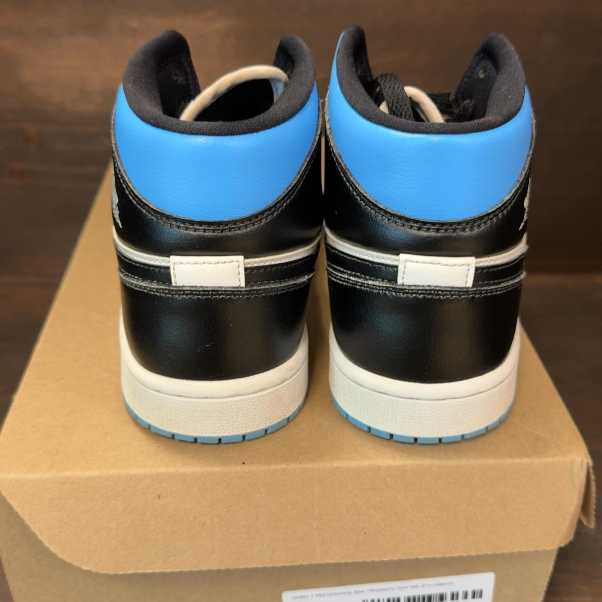 Jordan 1 Mid University Blue (Women's) Size 8W (Pre-Owned) - Image 5