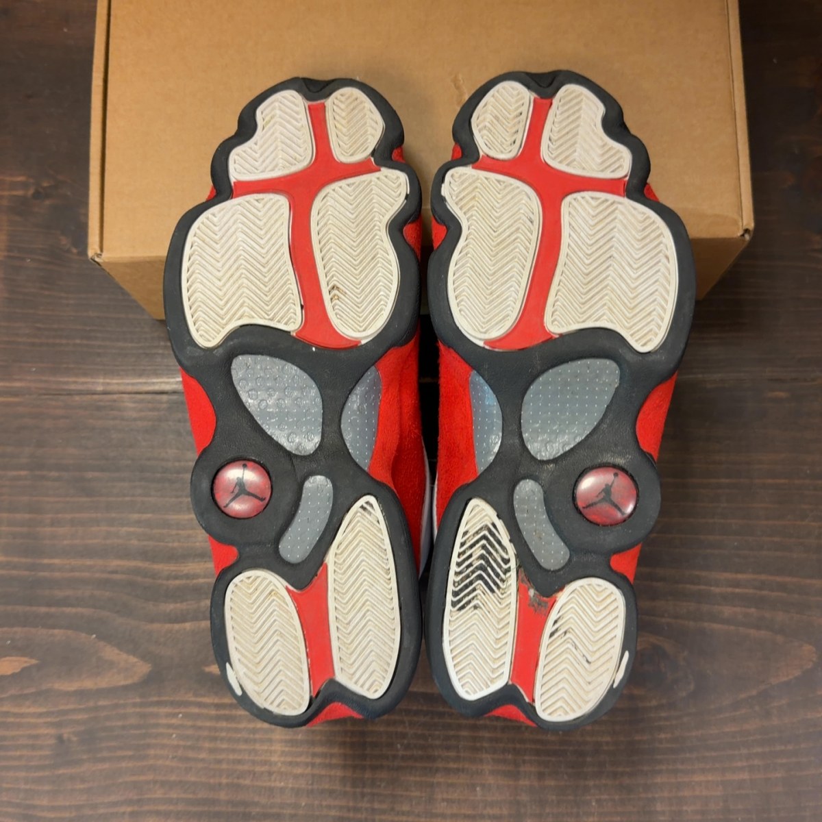 Jordan 13 Retro OG Chicago (2026) Size 10 (Pre-Owned) - aux
