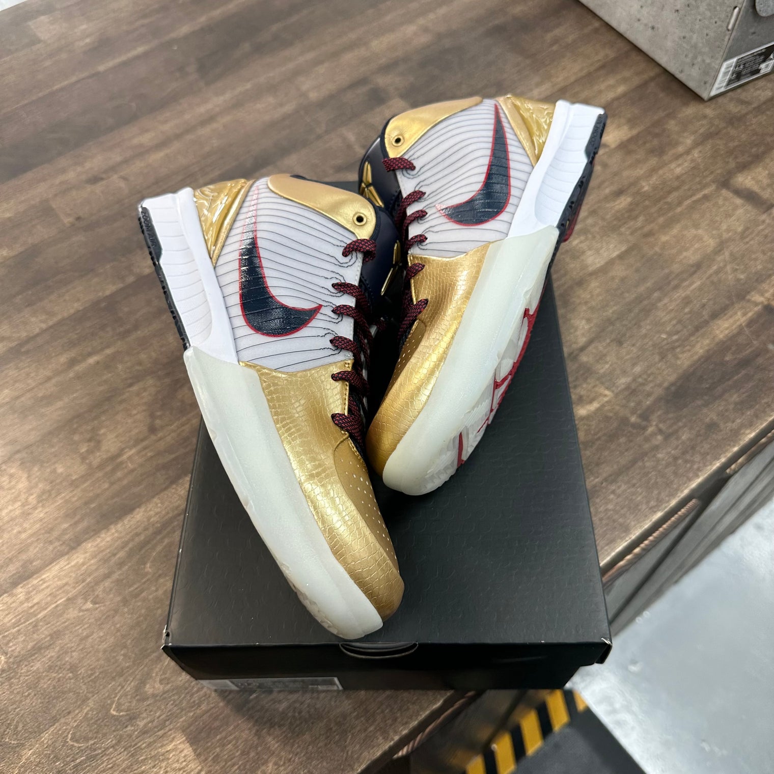Gold Medal Kobe 4 Protro (Lightly Worn)