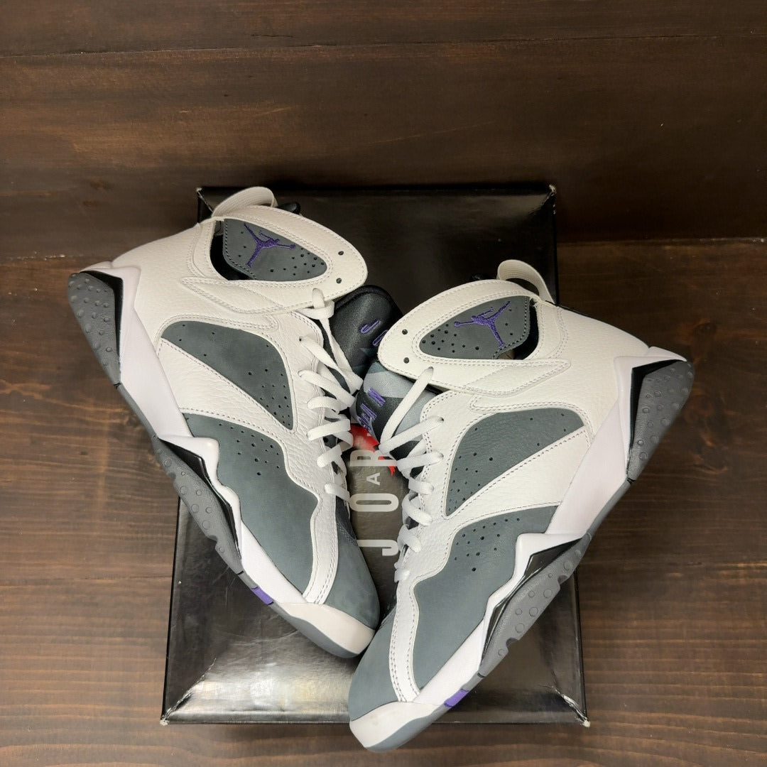 Jordan 7 Retro Flint (2021) Size 8.5 (Pre-Owned) - Image 2