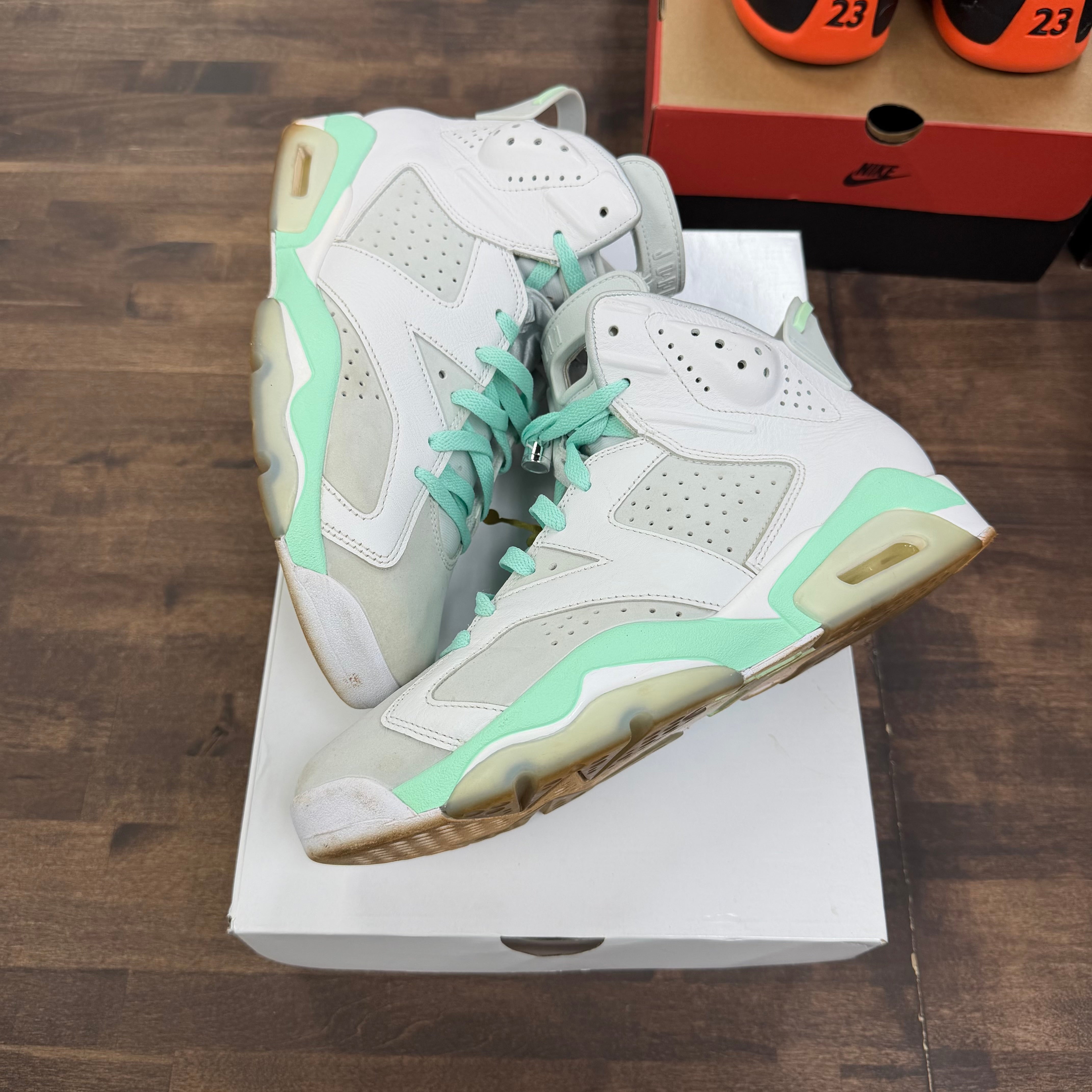 Jordan Mint Foam Jordan 6 Retro (Women’s) (USED) Size 11W (Pre-Owned) - Image 1