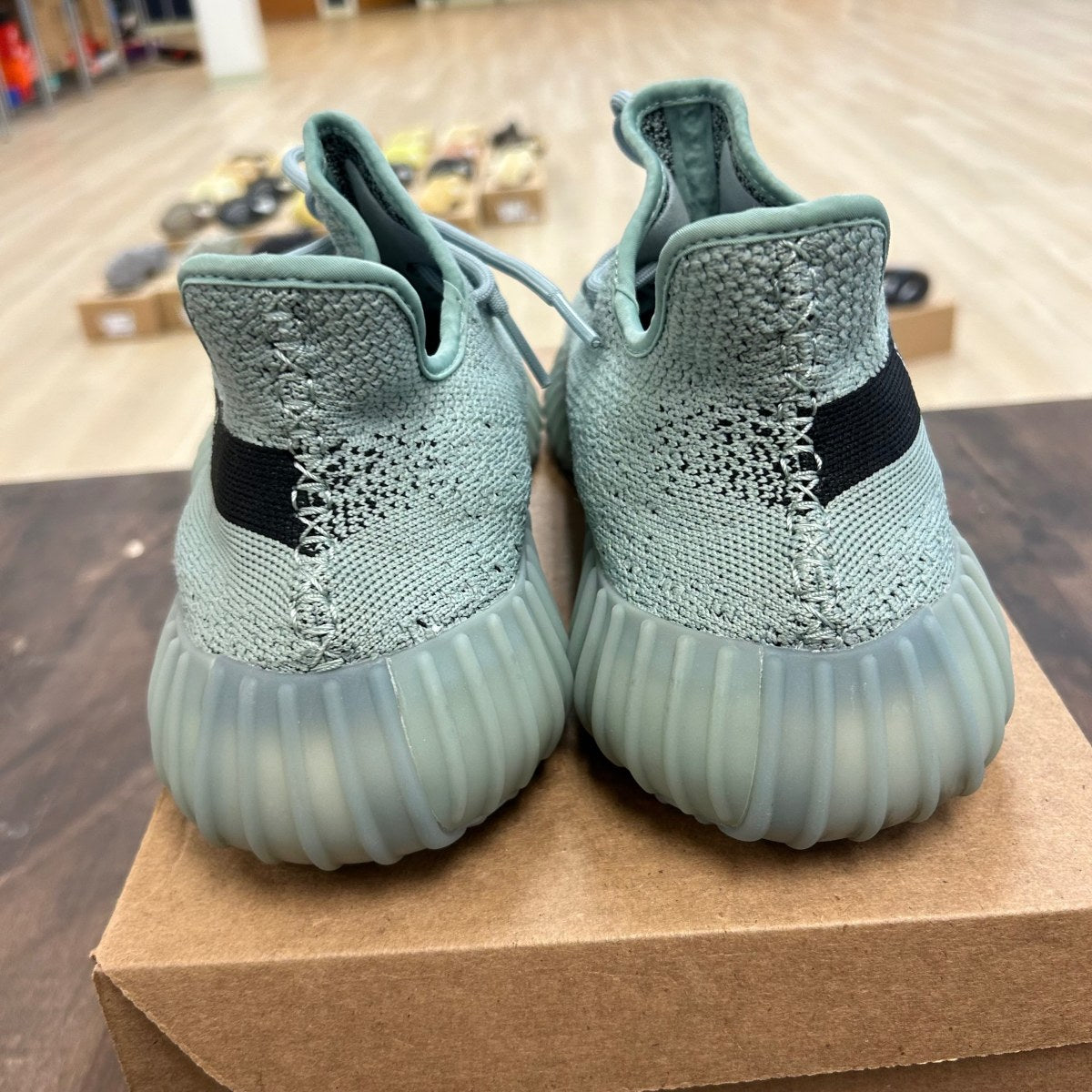 adidas Yeezy Boost 350 V2 Salt Size 12 (Pre-Owned) - Image 4