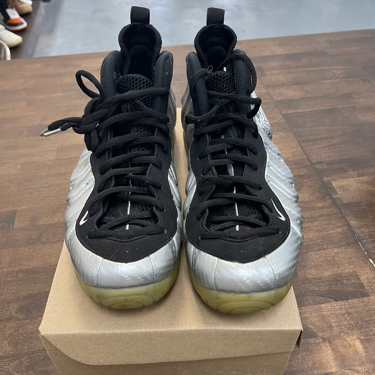 Nike Foamposite Silver Surfer (USED NO BOX NO INSOLES)