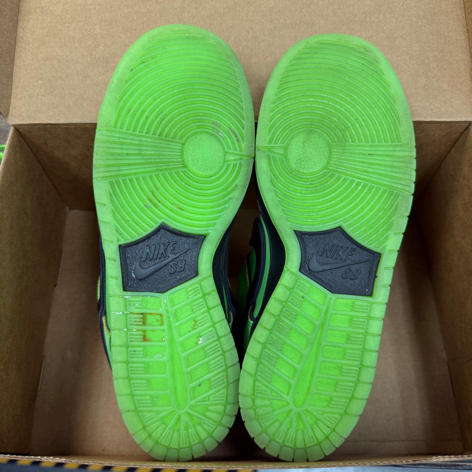 Buttercup Powerpuff Girls Nike SB Dunk Low (USED,No Box)