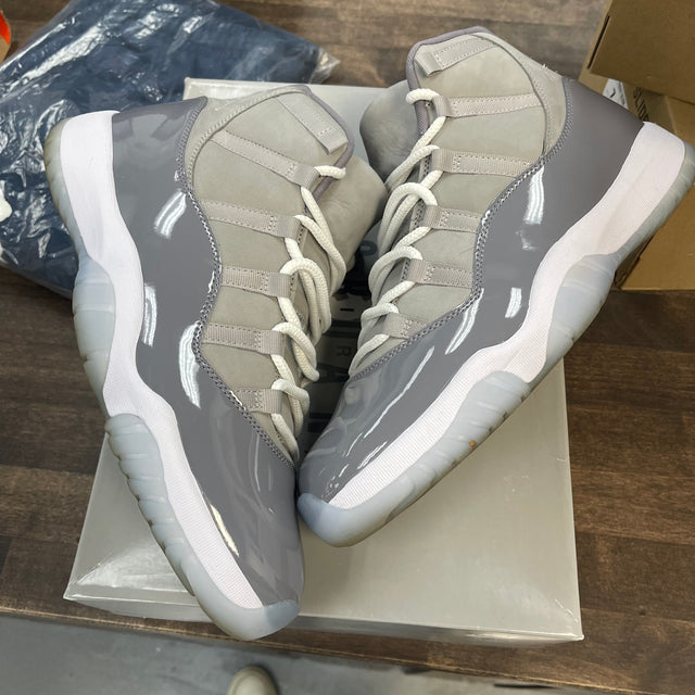 Cool Grey Jordan 11 (USED)