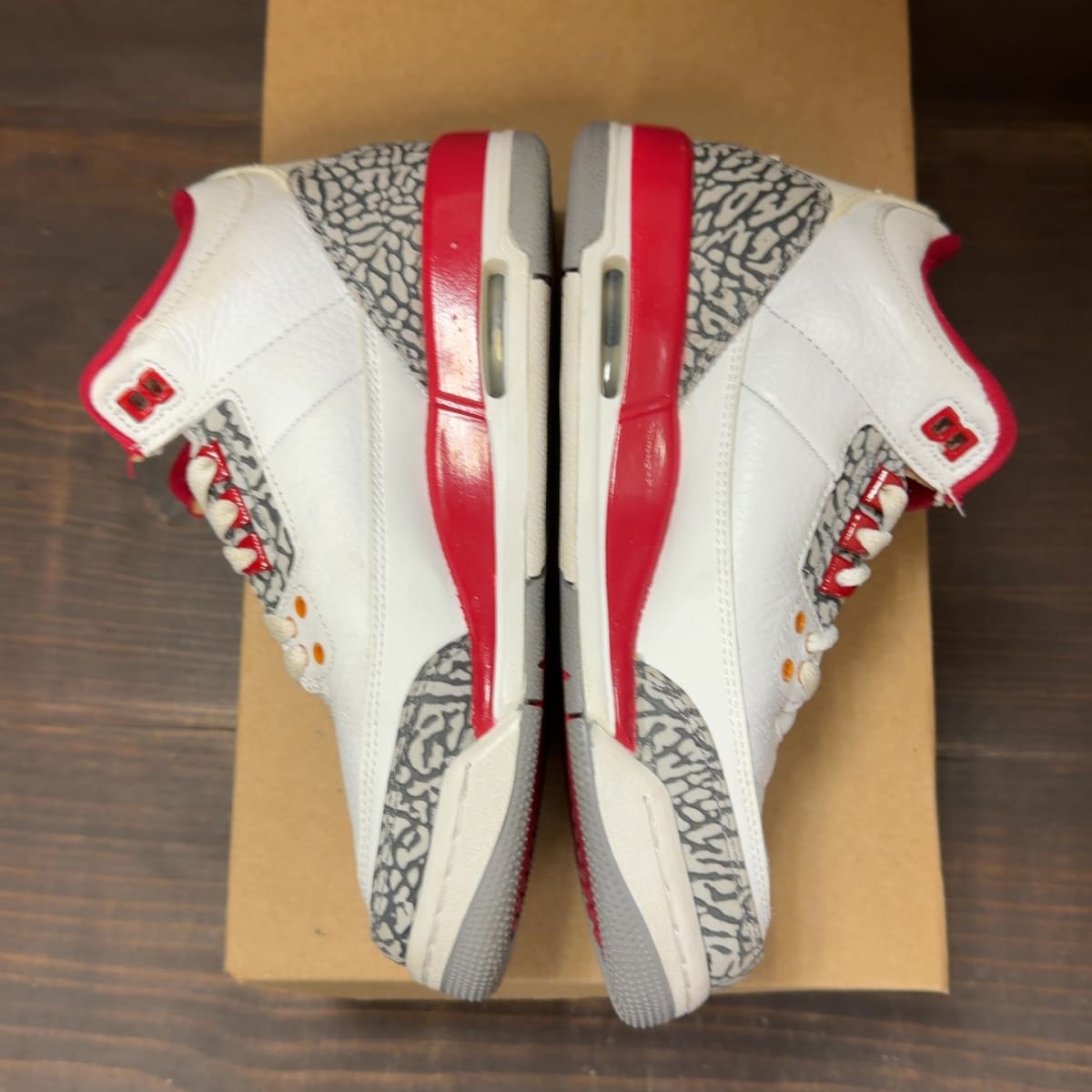 Jordan 3 Retro Cardinal (GS) Size 5.5Y (Pre-Owned) - aux