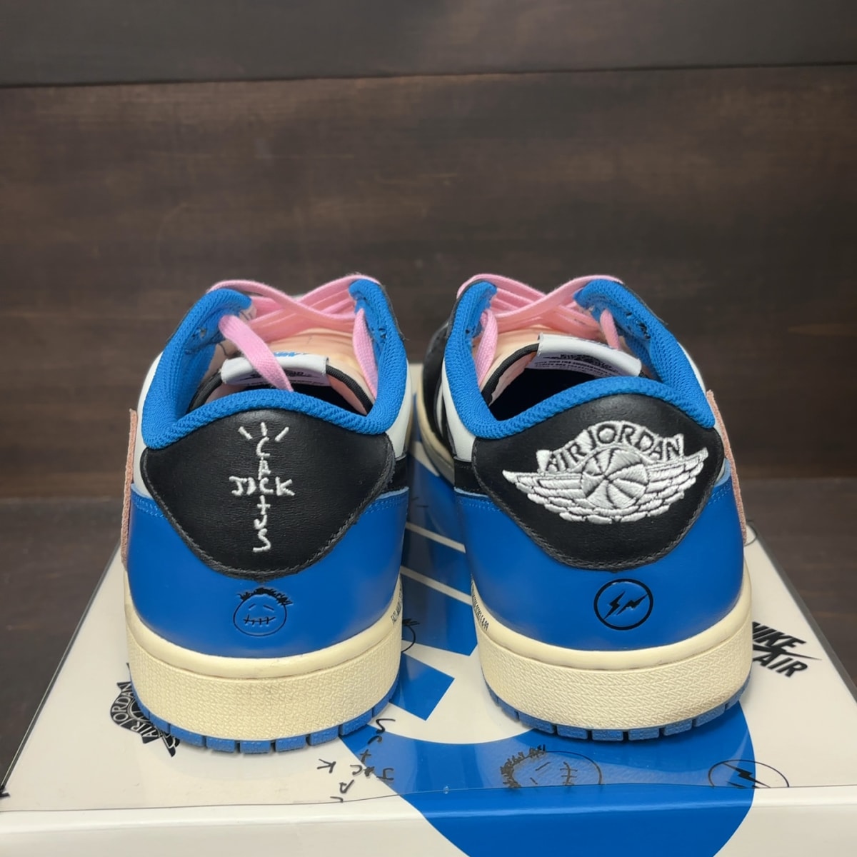 Jordan 1 Retro Low OG SP Fragment x Travis Scott Size 11.5 (Pre-Owned) - Image 5