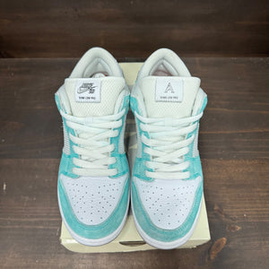 Nike SB Dunk Low April Skateboards - Image 3