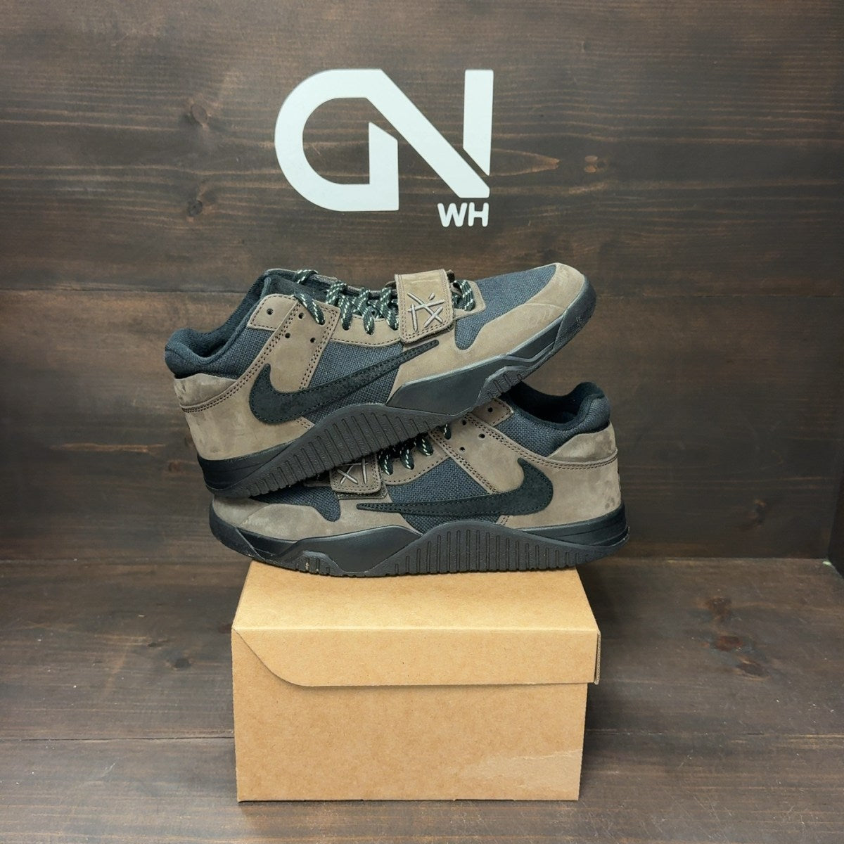 Jordan Jumpman Jack TR Travis Scott Dark Mocha Size 10 (Pre-Owned) - Image 1