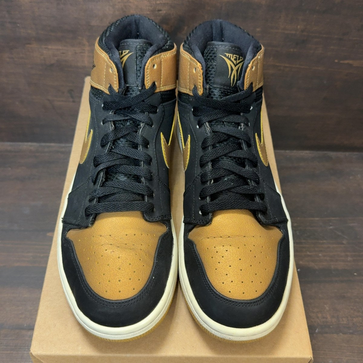 Jordan 1 Retro Melo PE Size 10 (Pre-Owned) - Image 3