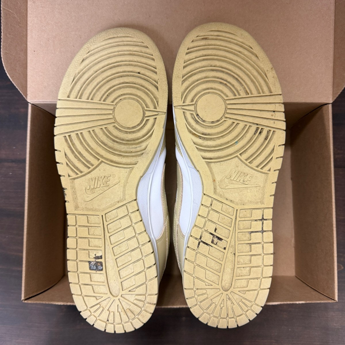 Nike Dunk Low Team Gold Size 10.5 (Pre-Owned) - Image 7