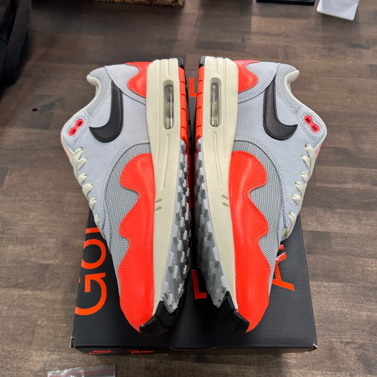 Nike Air Max 1 Patta Waves Hyper Crimson Pure Platinum (With Bracelet) - Image 3