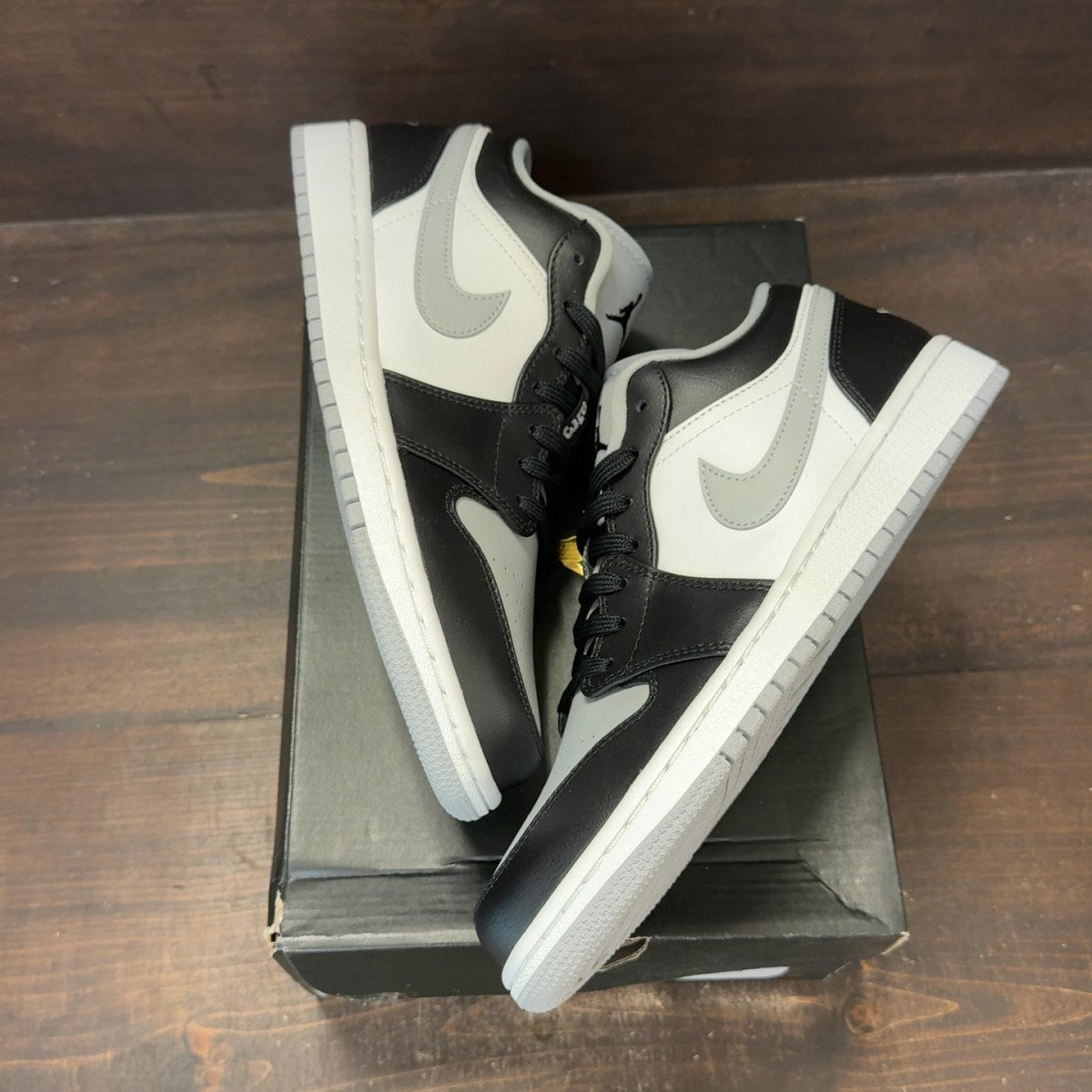 Jordan 1 Low Shadow - Image 2