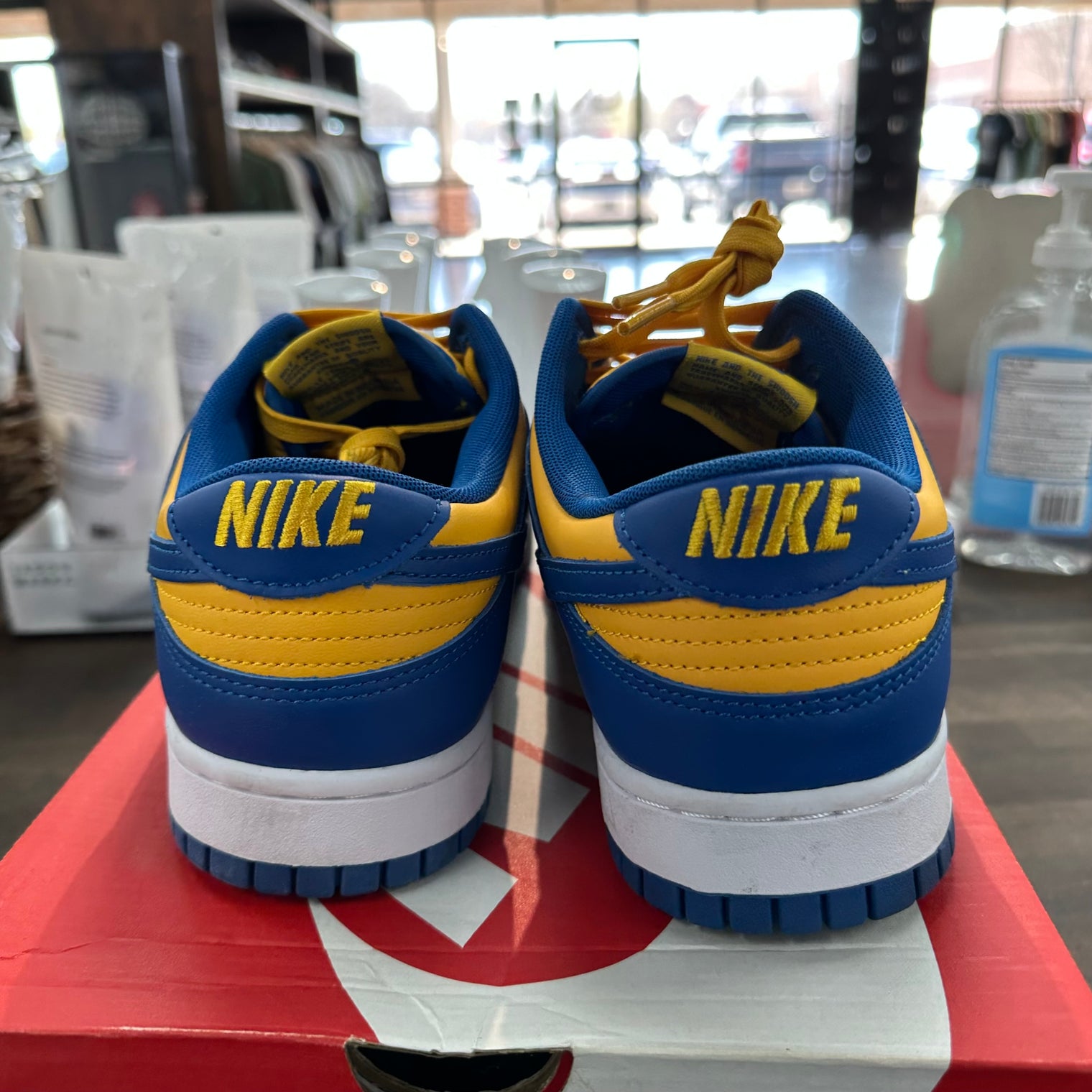 UCLA Nike Dunk Low (USED)