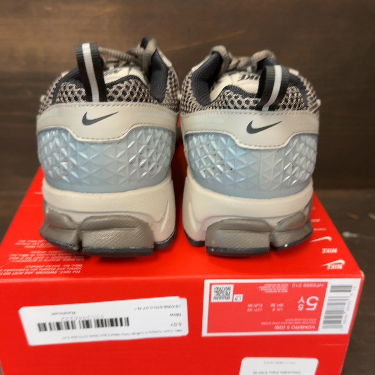 Nike Zoom Vomero 5 College Grey Black-Cave Stone (GS) - Image 5