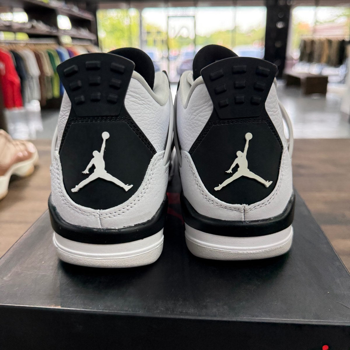 Jordan 4 Retro Military Black (GS) Size 6Y (Pre-Owned) - Image 4