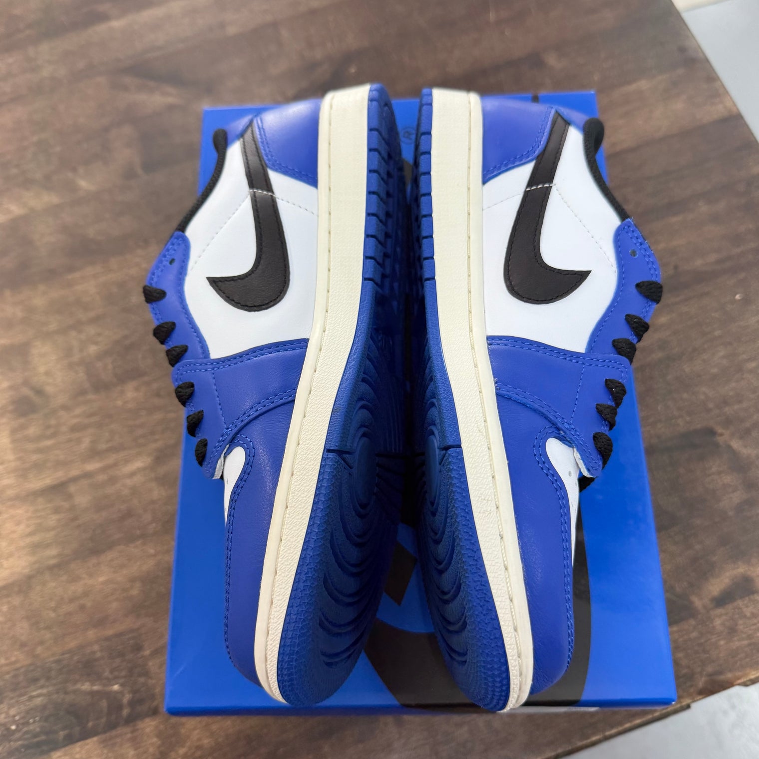 Game Royal Jordan 1 Low OG (USED)