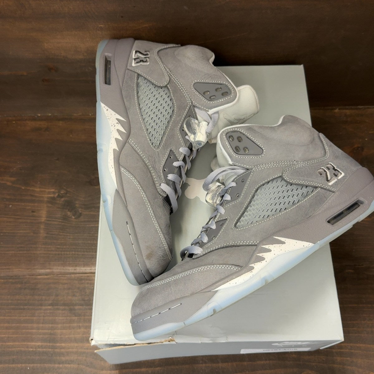 Jordan 5 Retro Wolf Grey (2026) - Image 2