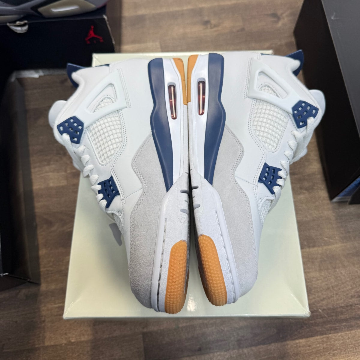 Jordan 4 Retro SB Navy - Image 3