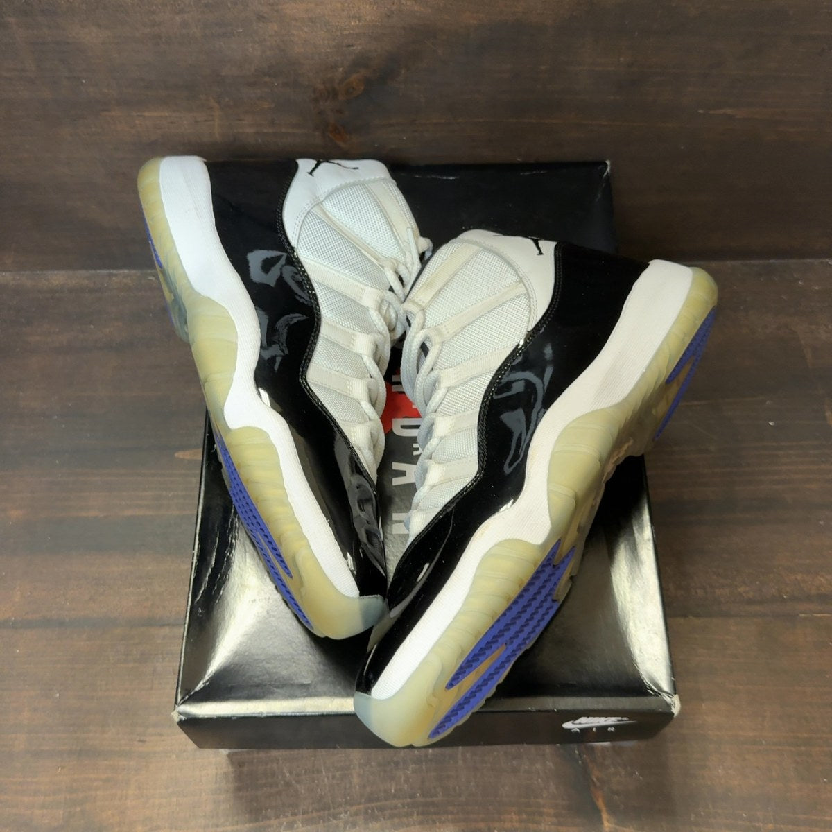 Jordan 11 Retro Concord (2018) - Image 2