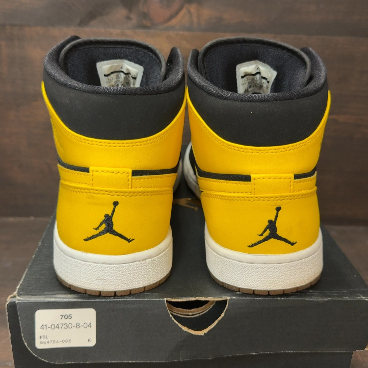 Jordan 1 Retro Mid New Love (2017) Size 11.5 (Pre-Owned) - aux