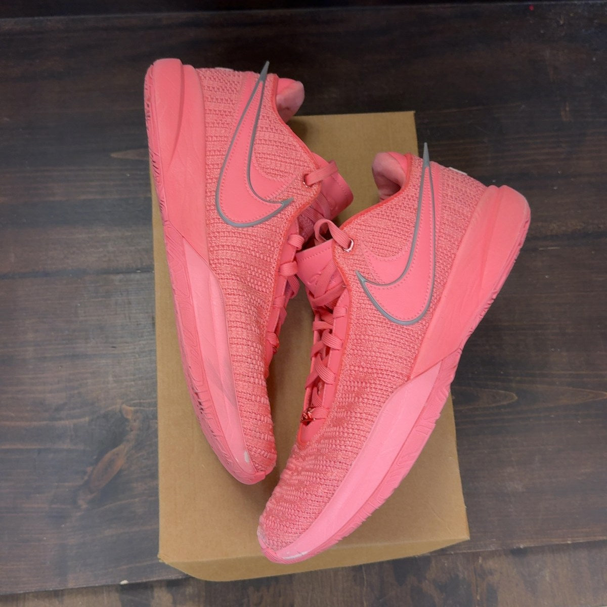 Nike LeBron 20 Pink Diamond Size 12 (Pre-Owned) - Image 2