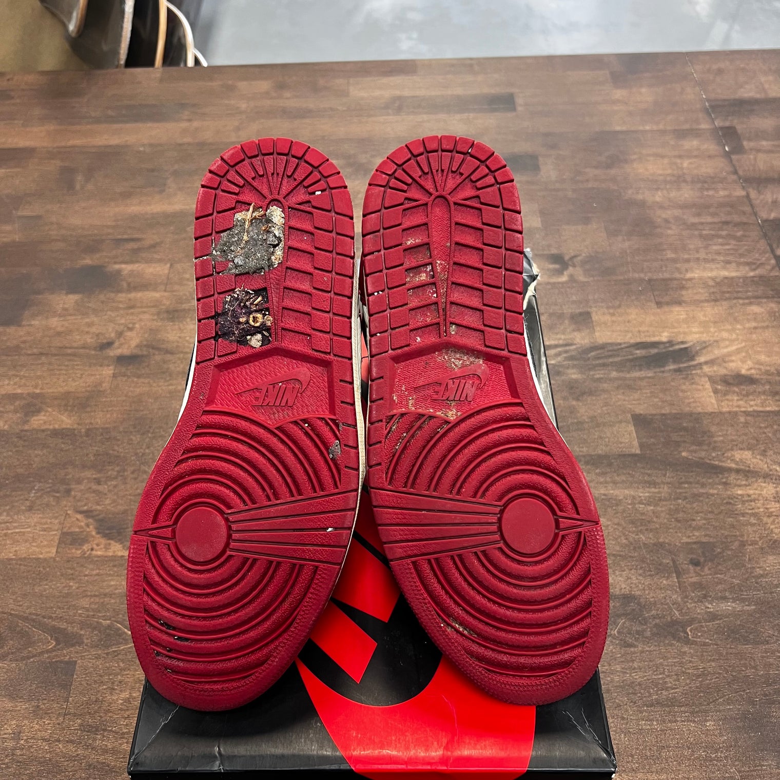 Bred Toe Jordan 1 High (USED)