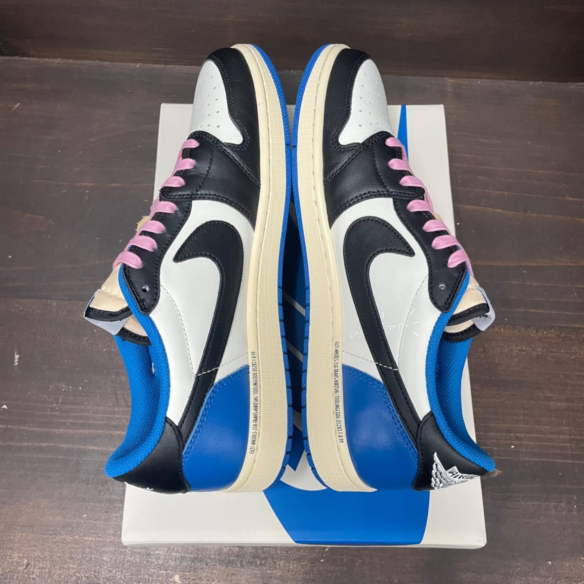 Jordan 1 Retro Low OG SP Fragment x Travis Scott Size 11 (Pre-Owned) - aux