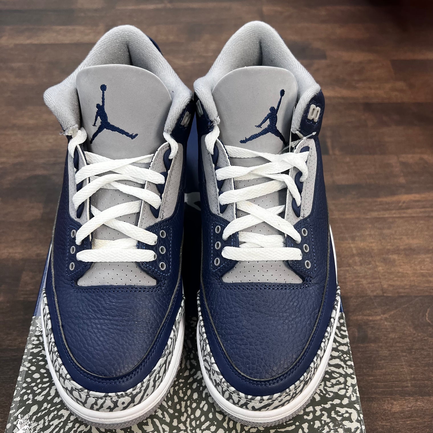 Georgetown Jordan 3 Retro (USED)