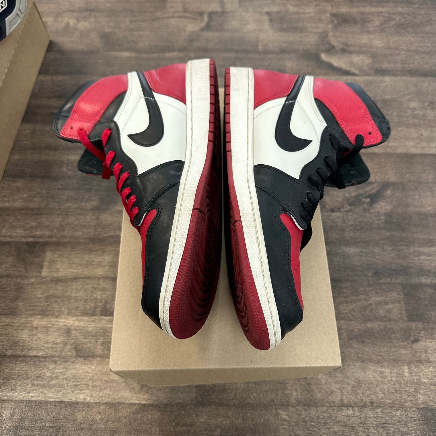 Bred Toe Jordan 1 High (USED, No Box)