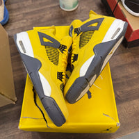 Lightning Jordan 4 (USED)