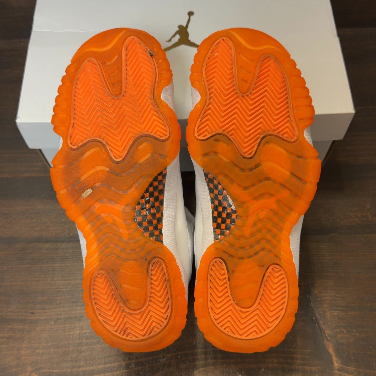 Jordan 11 Retro Low Citrus (2021) (Women's) - Image 6