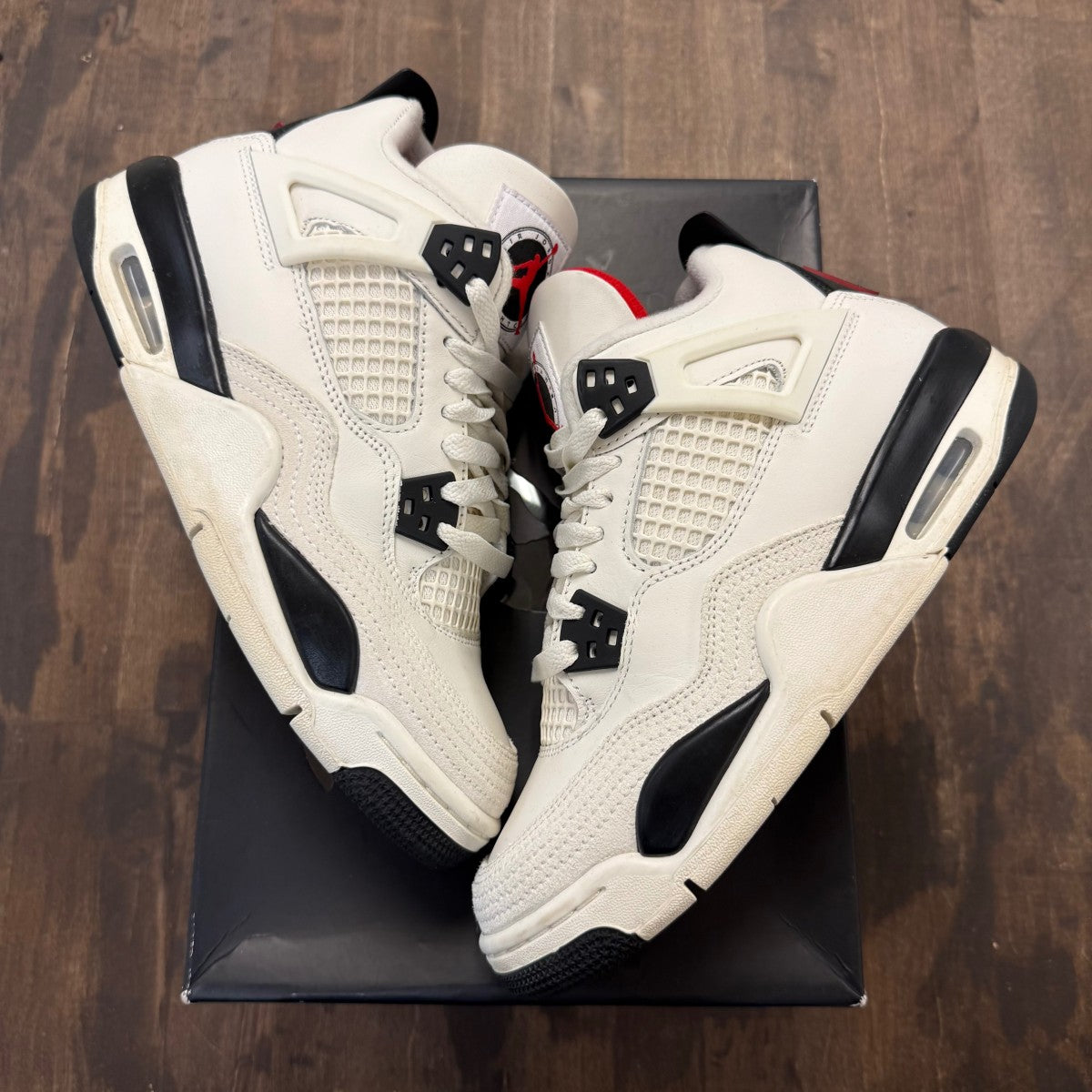 Jordan 4 Retro Flight Club (GS) - Image 1