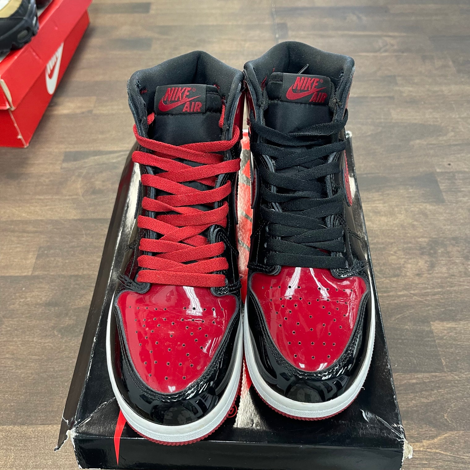 (GS) Patent Bred Jordan 1 High (USED)