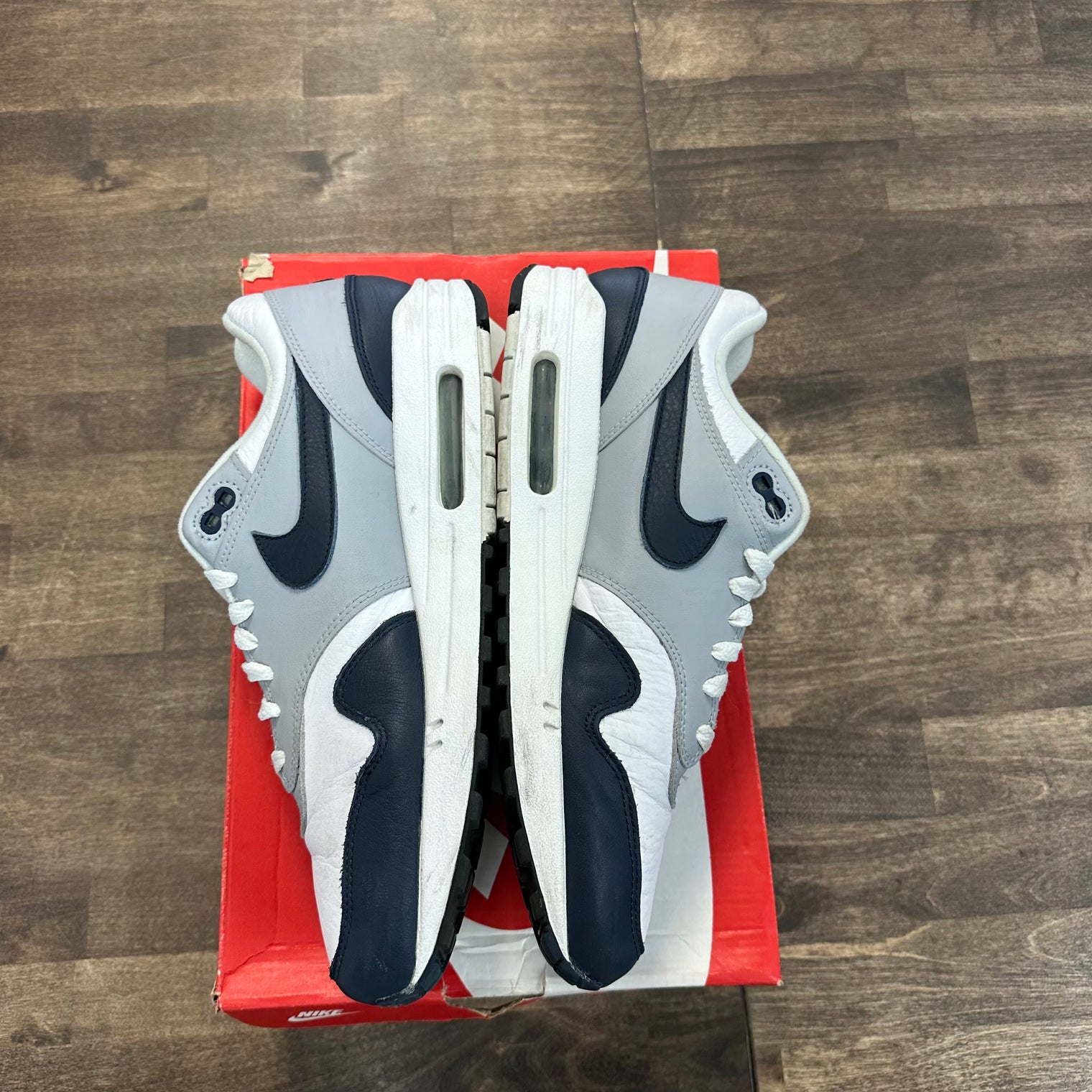 Obsidian Nike Air Max 1 LV8 (USED)