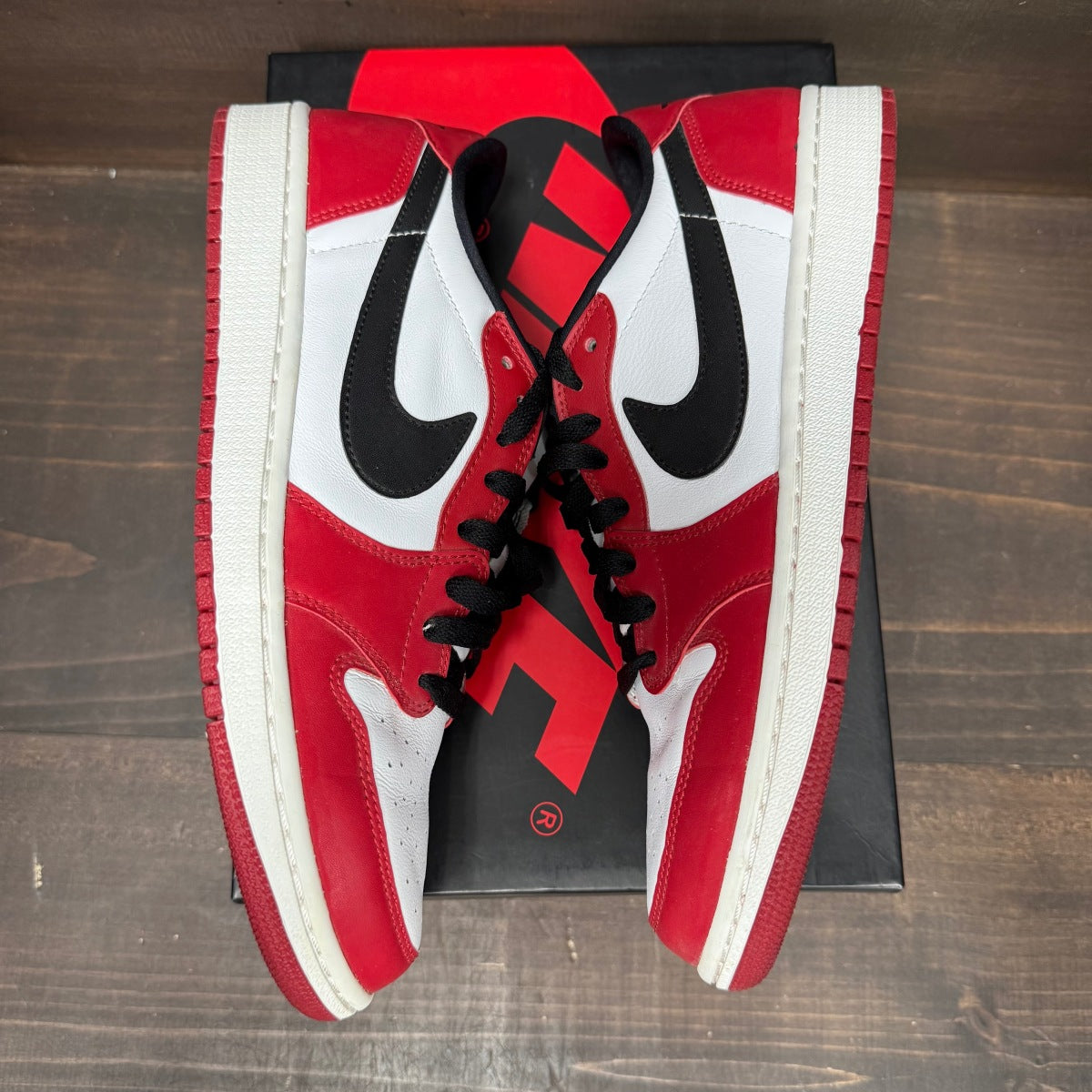 Jordan 1 Retro Low Chicago (2016) - Image 3
