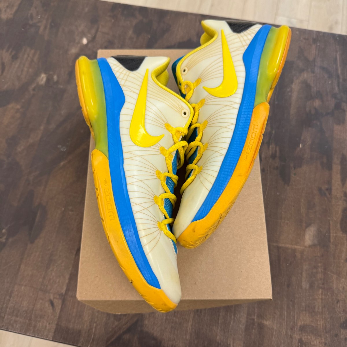 Nike KD 5 Elite Playoffs Home Size 12 (Pre-Owned) - Image 1