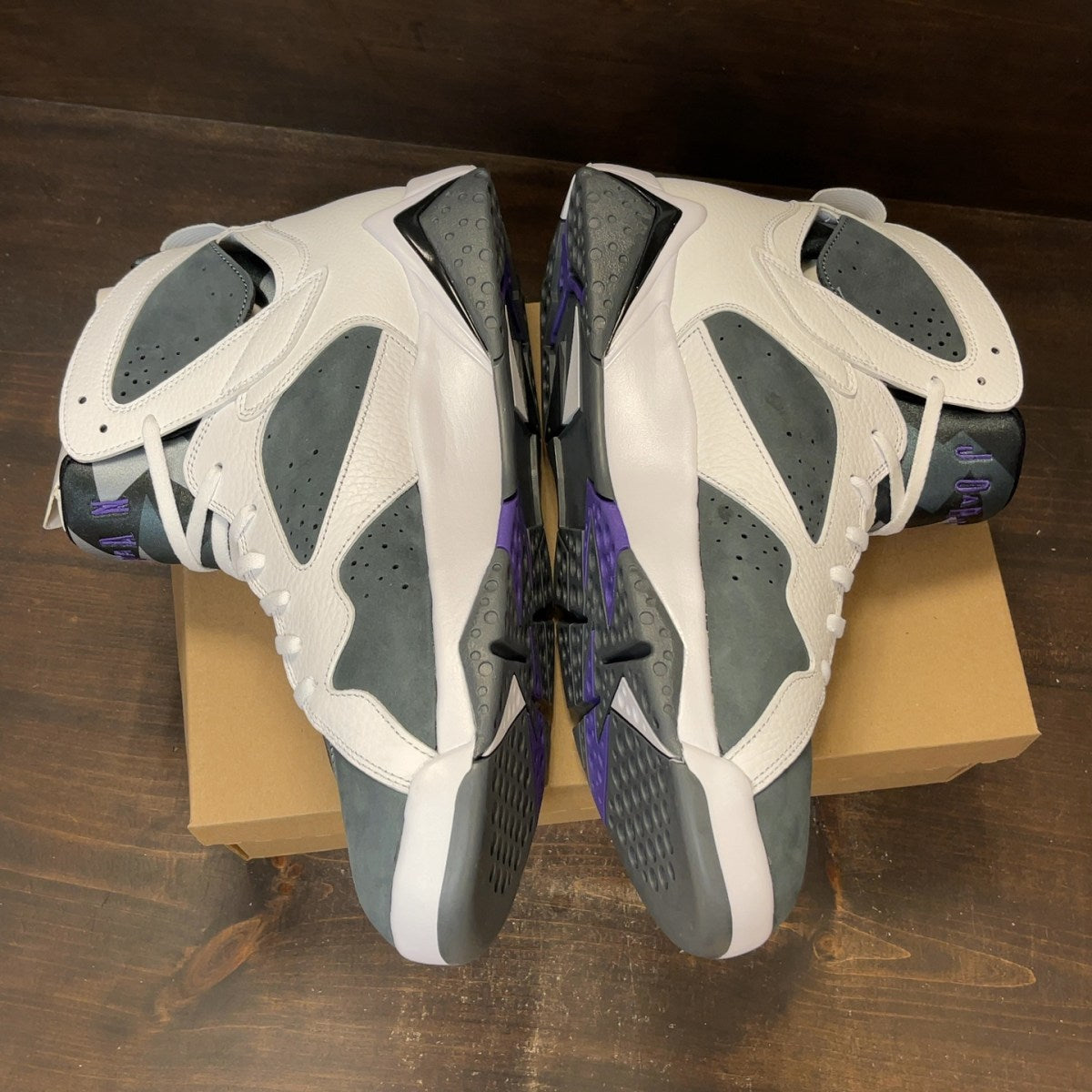Jordan 7 Retro Flint (2021) Size 13 - Image 4