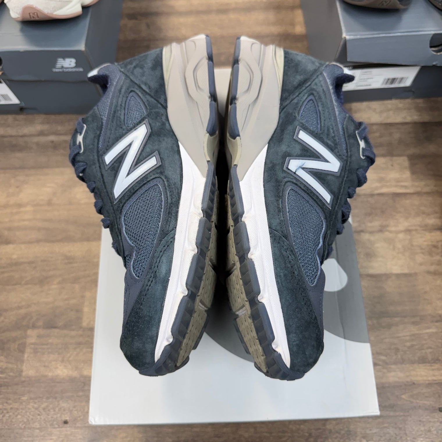 Navy MiUSA New Balance 990V4 (USED)