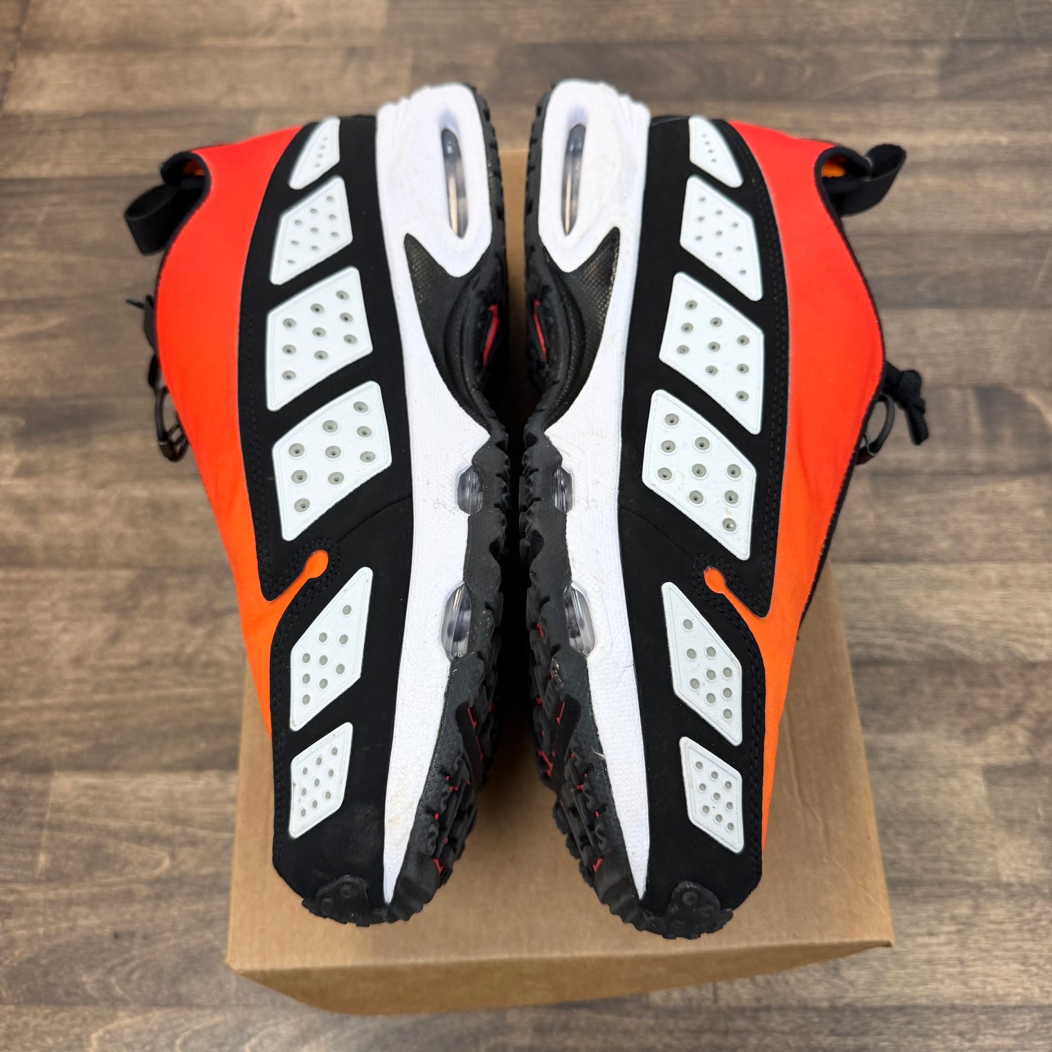 Nike Air Max Sunder Bright Crimson (Women's) (USED, No Box)