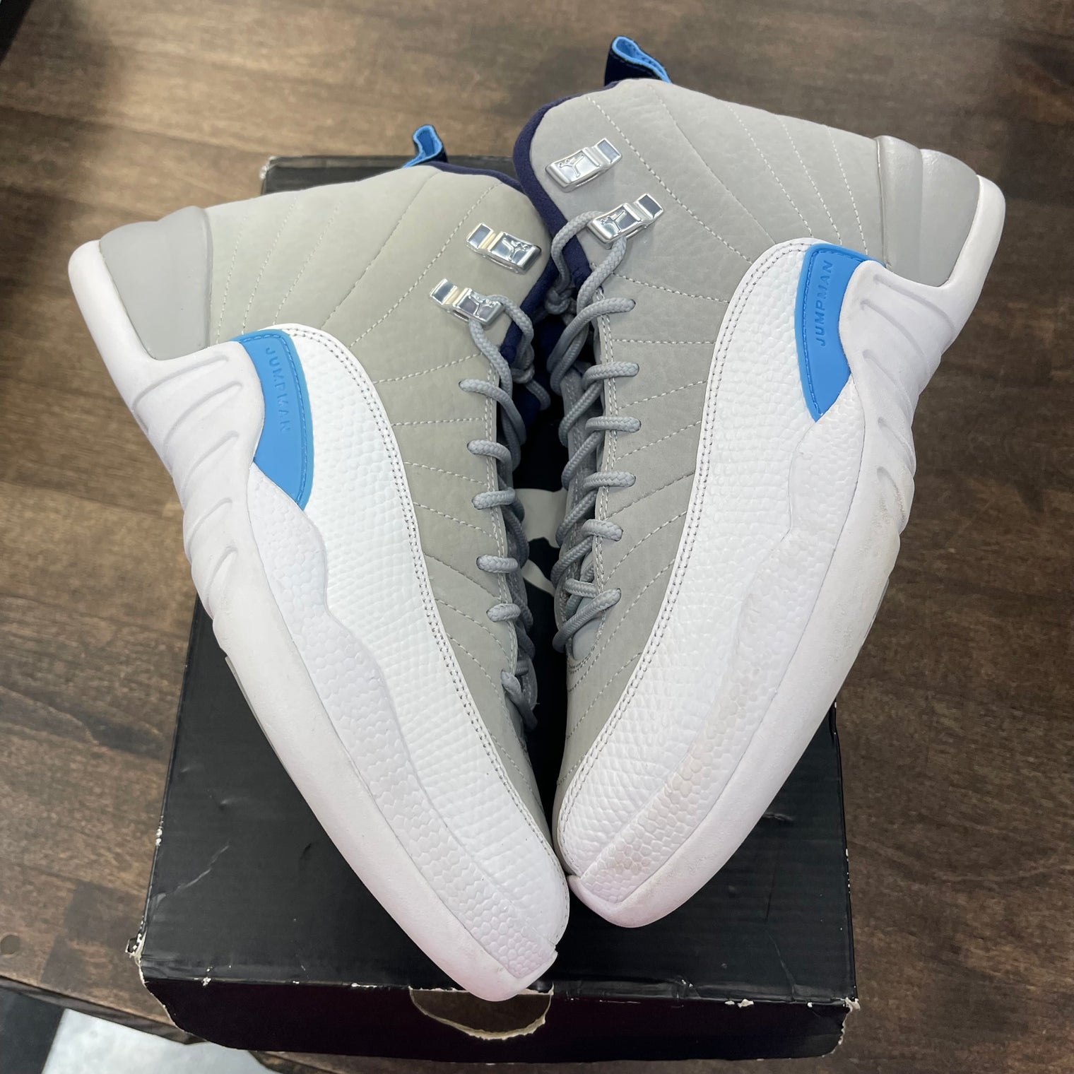 University Blue Jordan 12 (GS) (USED, Replacement Box)
